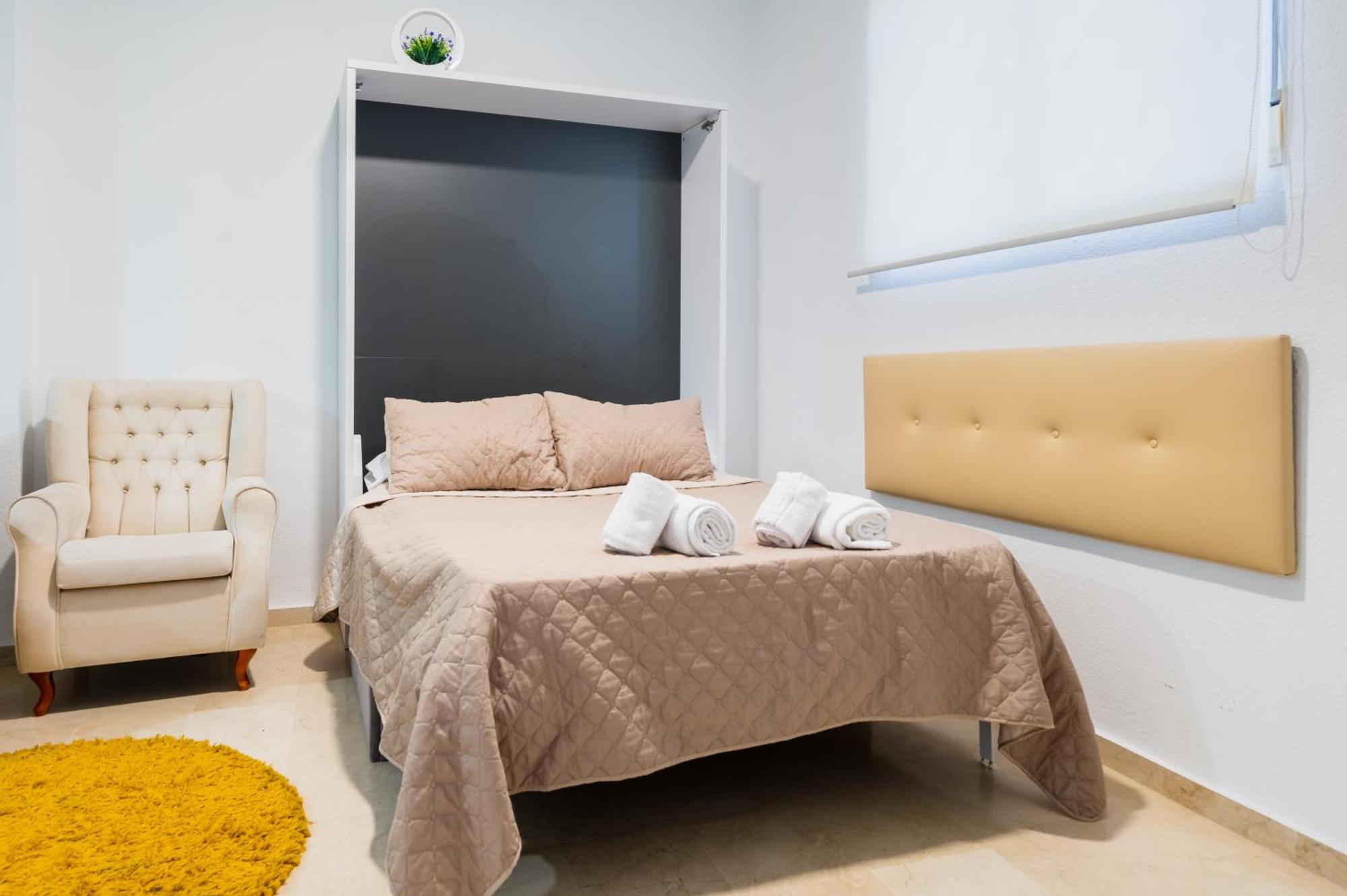 Estudio Triana Salado A Apartment Sevilla Bagian luar foto